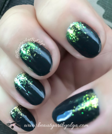 St. Patrick's Day Glitter Ombre Nails
